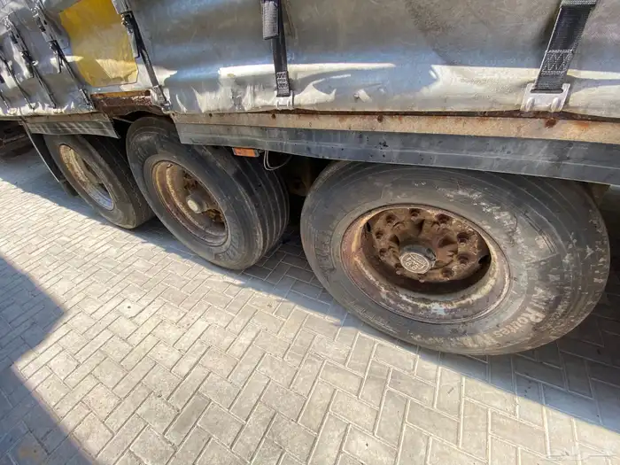 ستائر سطحة مستعملة بي بي نظيفة للبيع 8