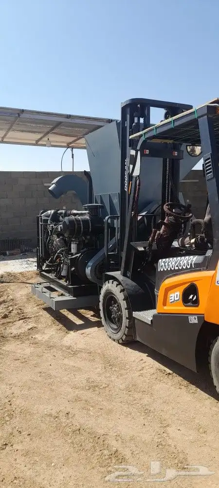 رافعات سكين شوكيه رافعه للايجار يومي شهري 1