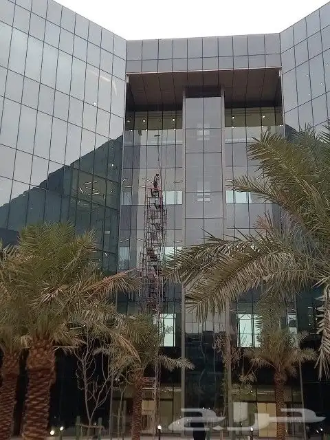 تنظيف واجهات زجاجيه نظافه واجهات زجاج جلي وتلميع البلاط 3