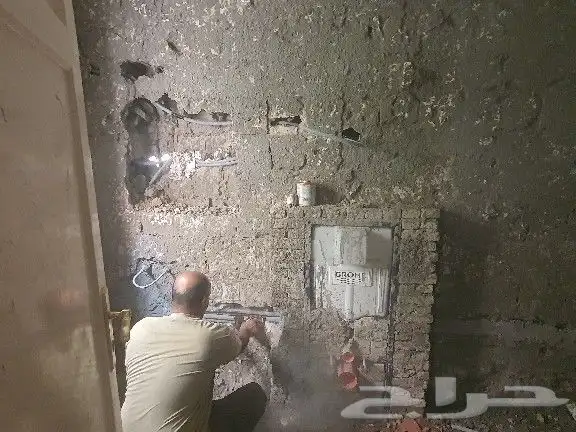 معلم ديكورات و بناء و سباكه و كرهباء و عوازل و اصباغ ومظلات 5