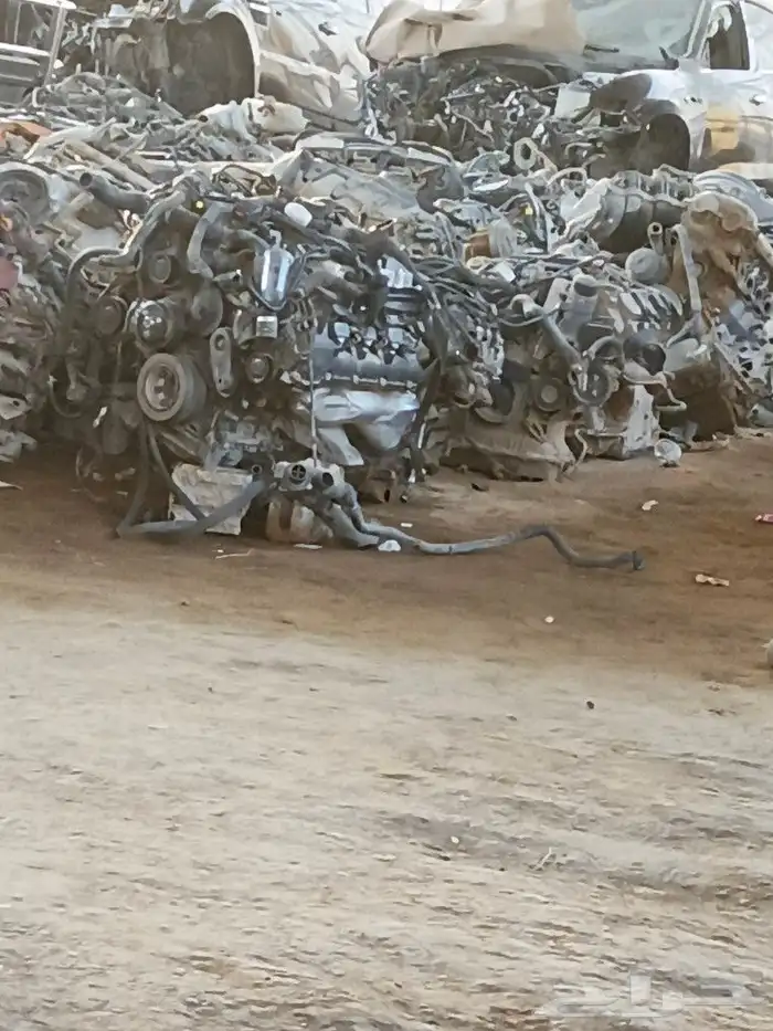 قطع غيار السيارات الاوربيه والمكائن والقيرات 0