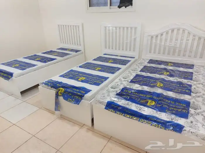 سرير خشب ابيض 0