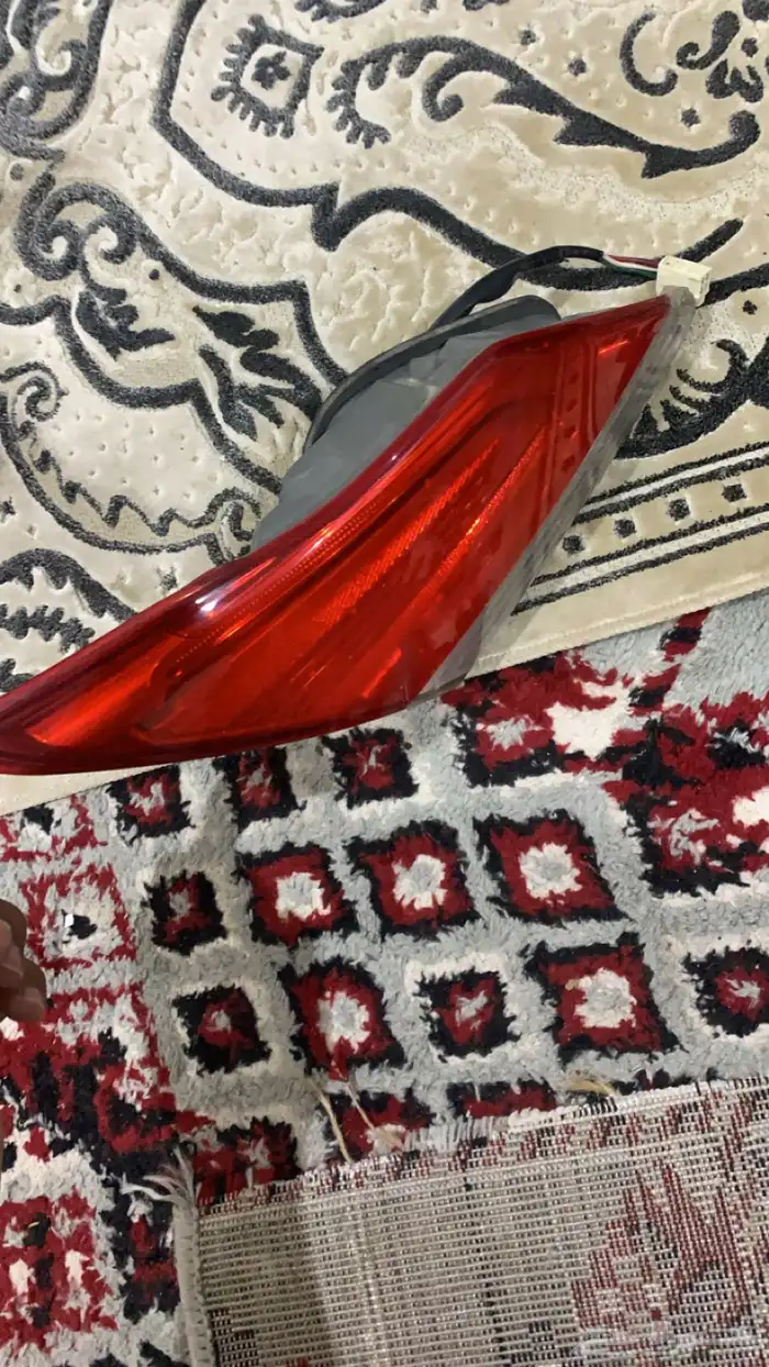 إسطب خلفي يسار افلون 2011 3