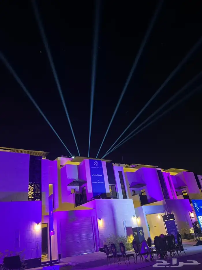 تاجير شاشات واضائات للمشاريع العقارية والمجمعات التجارية 29