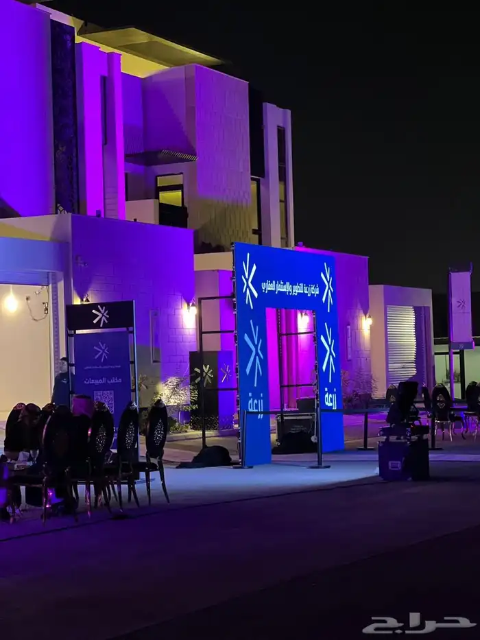 تاجير شاشات واضائات للمشاريع العقارية والمجمعات التجارية 27