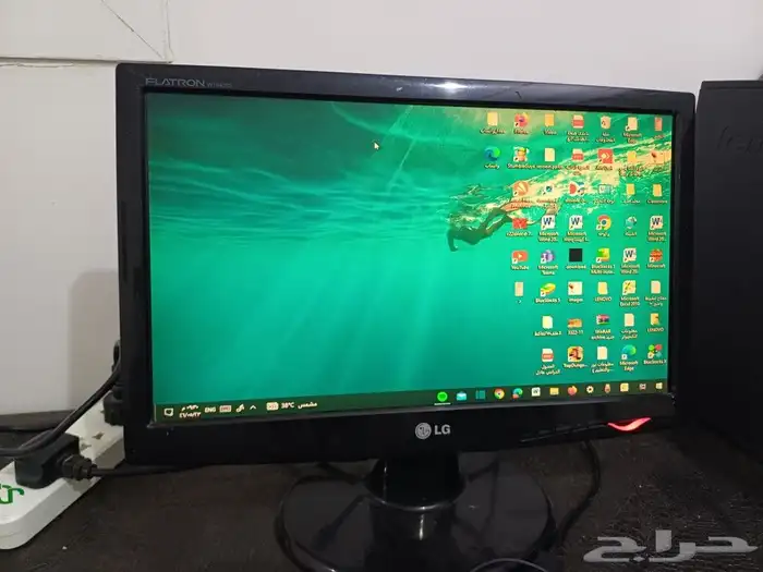 جهاز كمبيوتر مكتبي 2