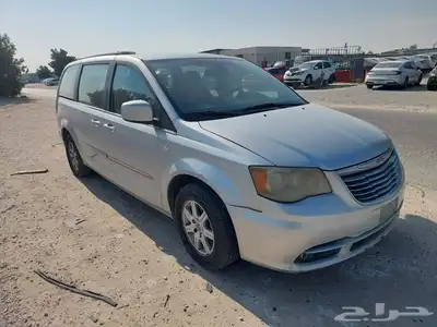كرايزلر جراند فوياجر 2012 1