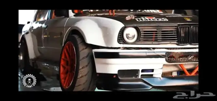 بي ام دبليو BMW E30 1