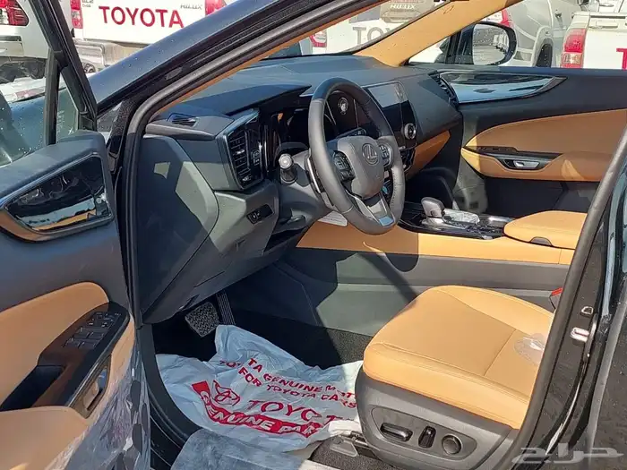 لكزس NX350 بنزين 4