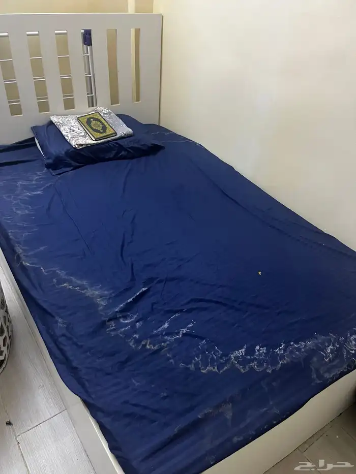 كنب وغرفه نوم للبيع 7