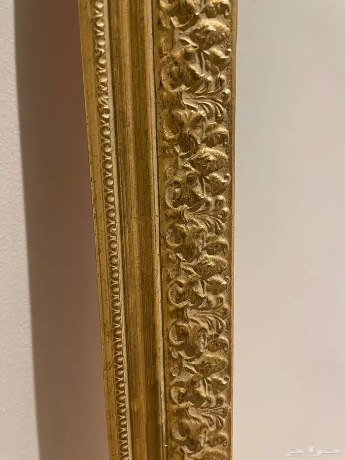 برواز و شمعدان خشبي 1
