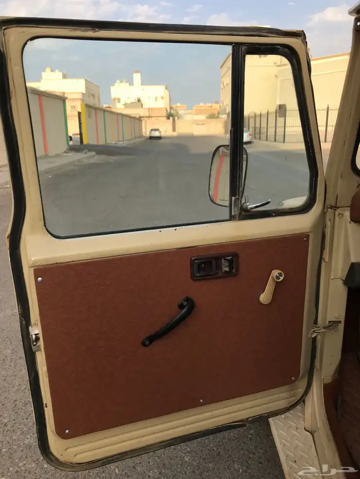 ( تم البيع ) تويوتا ربع مصندق موديل 1982 18