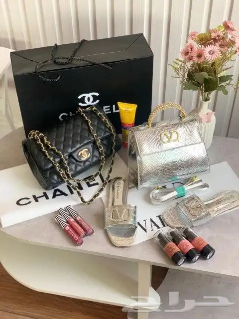 هدايا نسائيه ماركة شانيل و فالنتينو 2