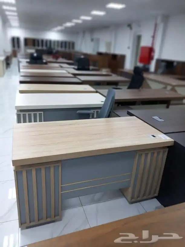 مكاتب فخمه 4