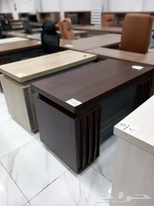 مكاتب فخمه 2