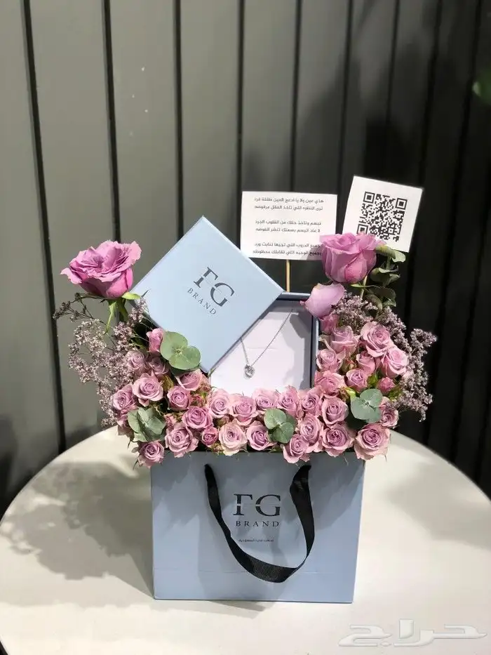 مندوب توصيل هدايا الرياض 8