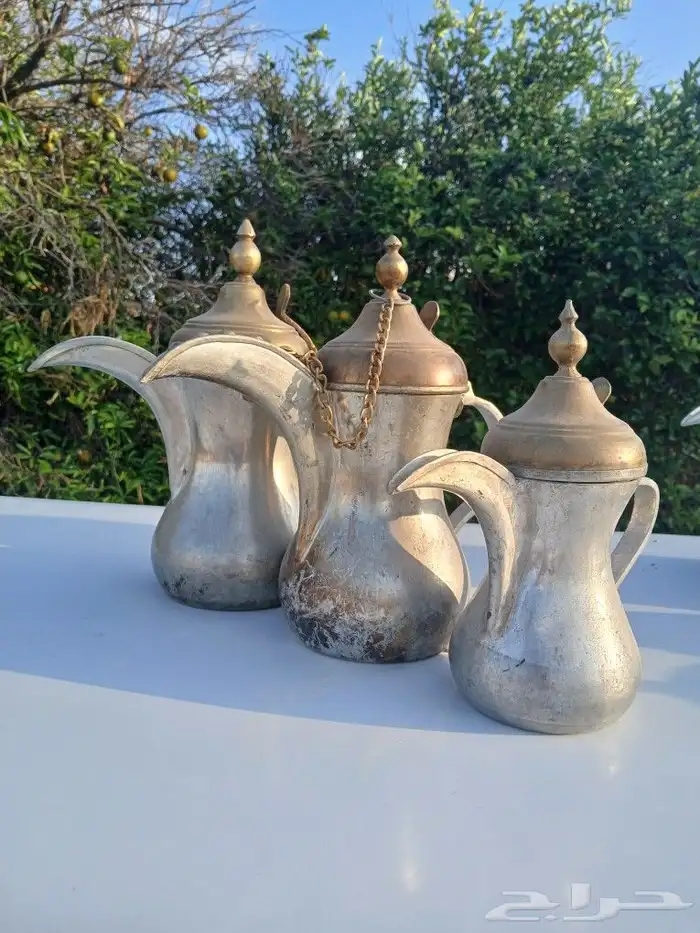 دلال طقم. مستعمل 8