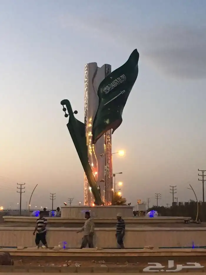 حدائق مجسمات جمالية  وكراسي ذكية وانترلوك وبلدورات مضيئة 46