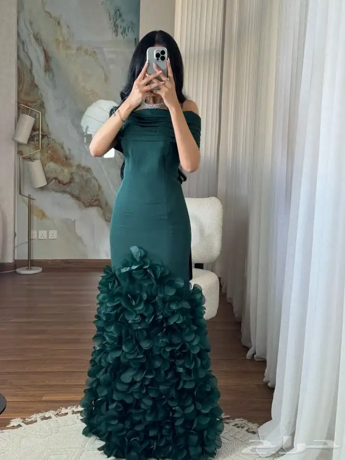 فساتين حديثه أسعار مخفضه   فساتين فوريه وتوصيل مجانآ 32