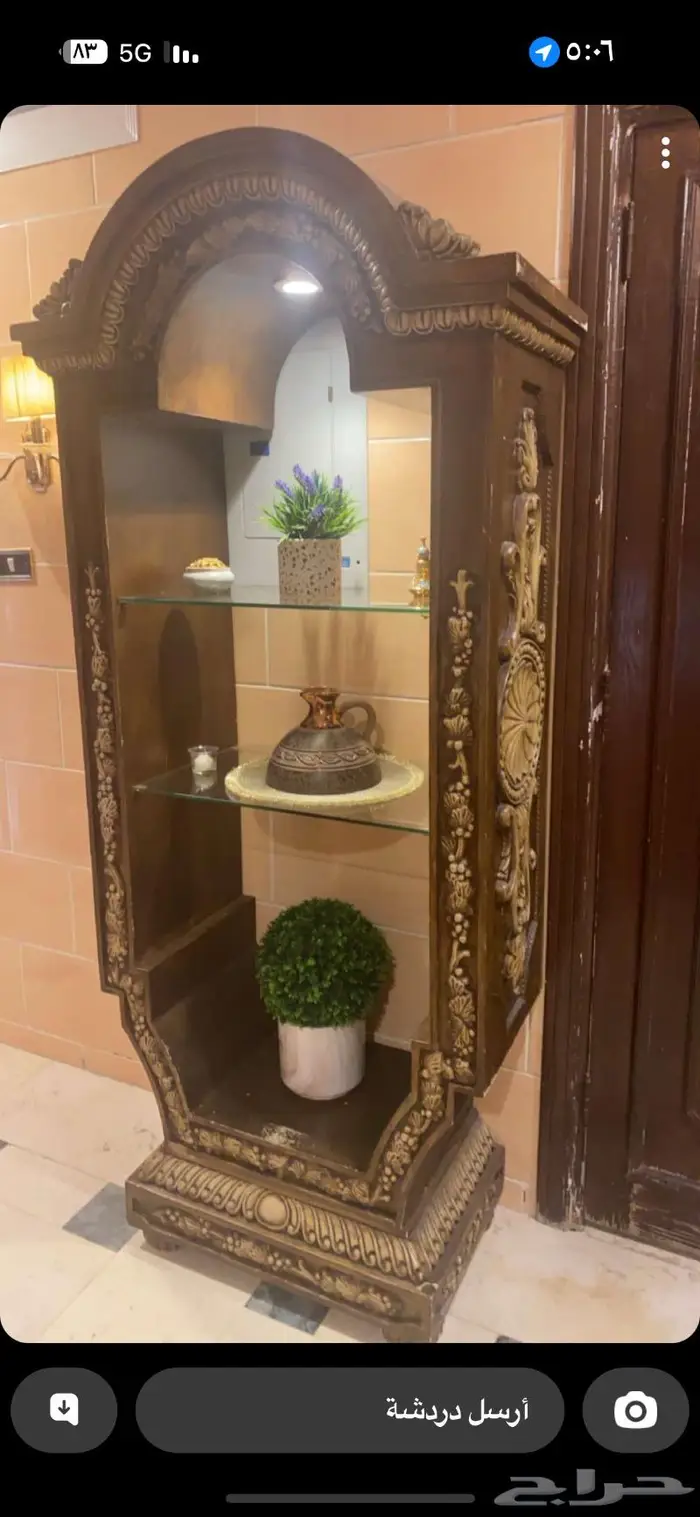 مكتبه برفوف و مدخل خشبي 0