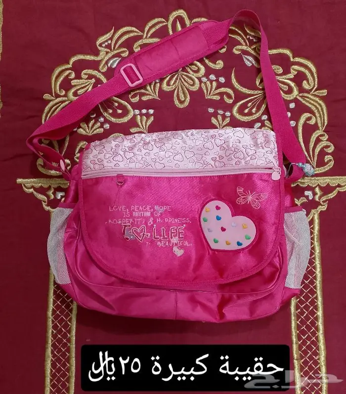 للبيع حقائب نسائية . أحذية .متفرقات 3