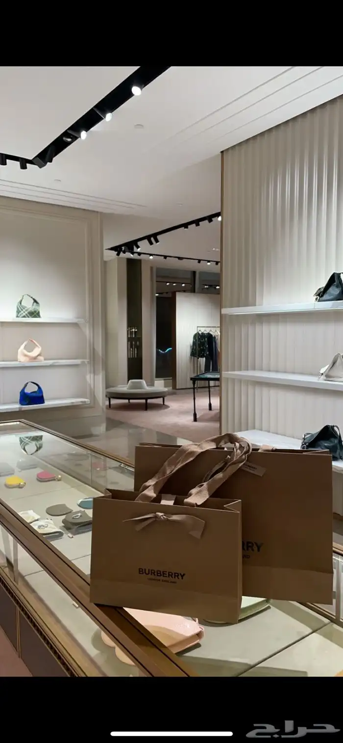 اكياس ماركة بيربري 0