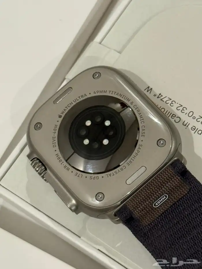 Apple Watch Ultra 2-49mm GPS cellular 3