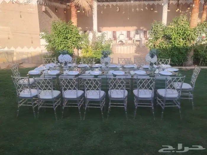 طاولات زجاج كراسي شفاف 1