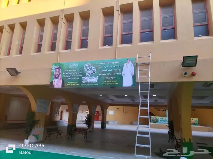 خطاط ورسام.مدارس.فلل.قصور.كافيه.لاونج 13