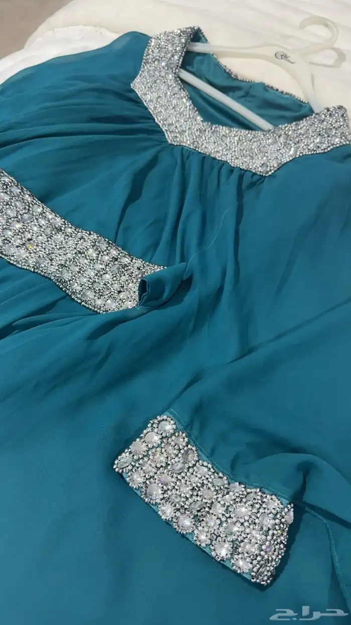 جلابية فخمة وفساتين أنيقة للبيع 0