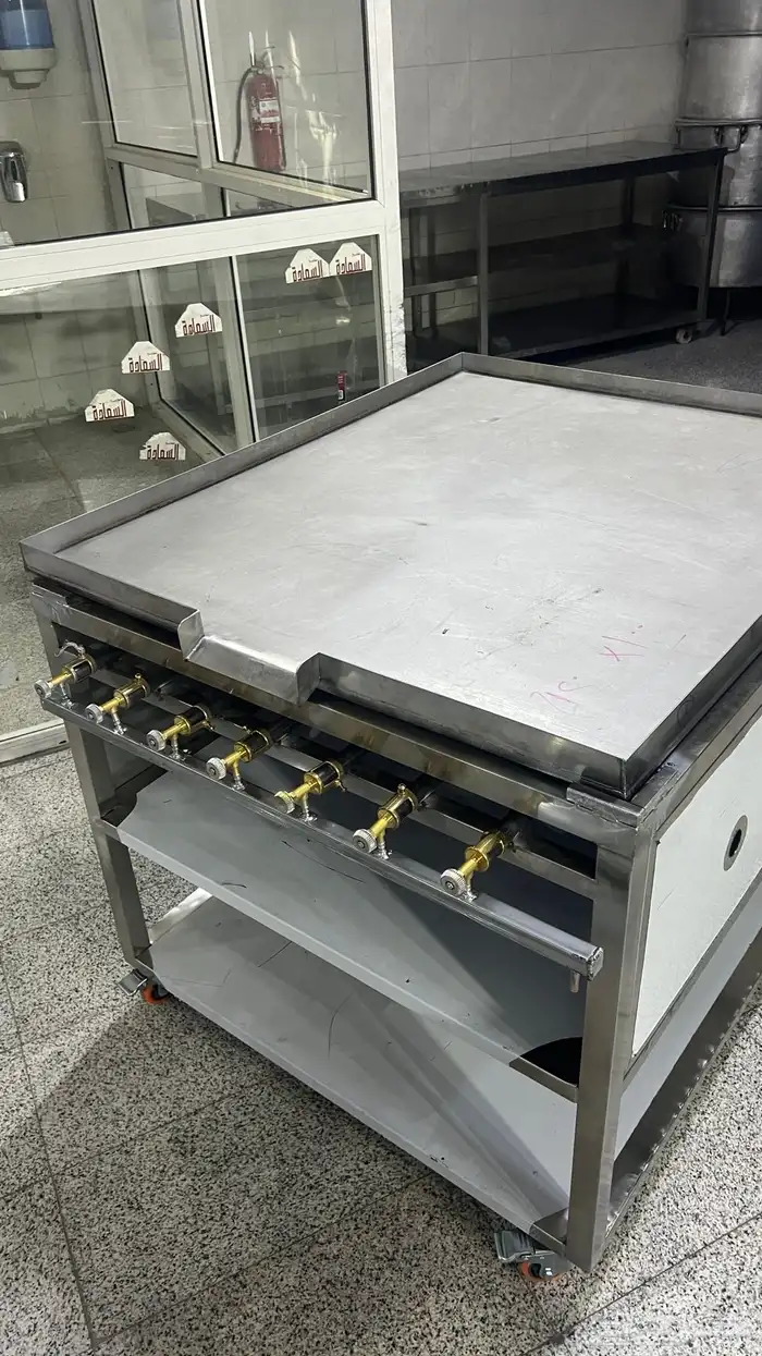 طاولات ستيل رفوف ستيل صواني مخابز ستيل 13