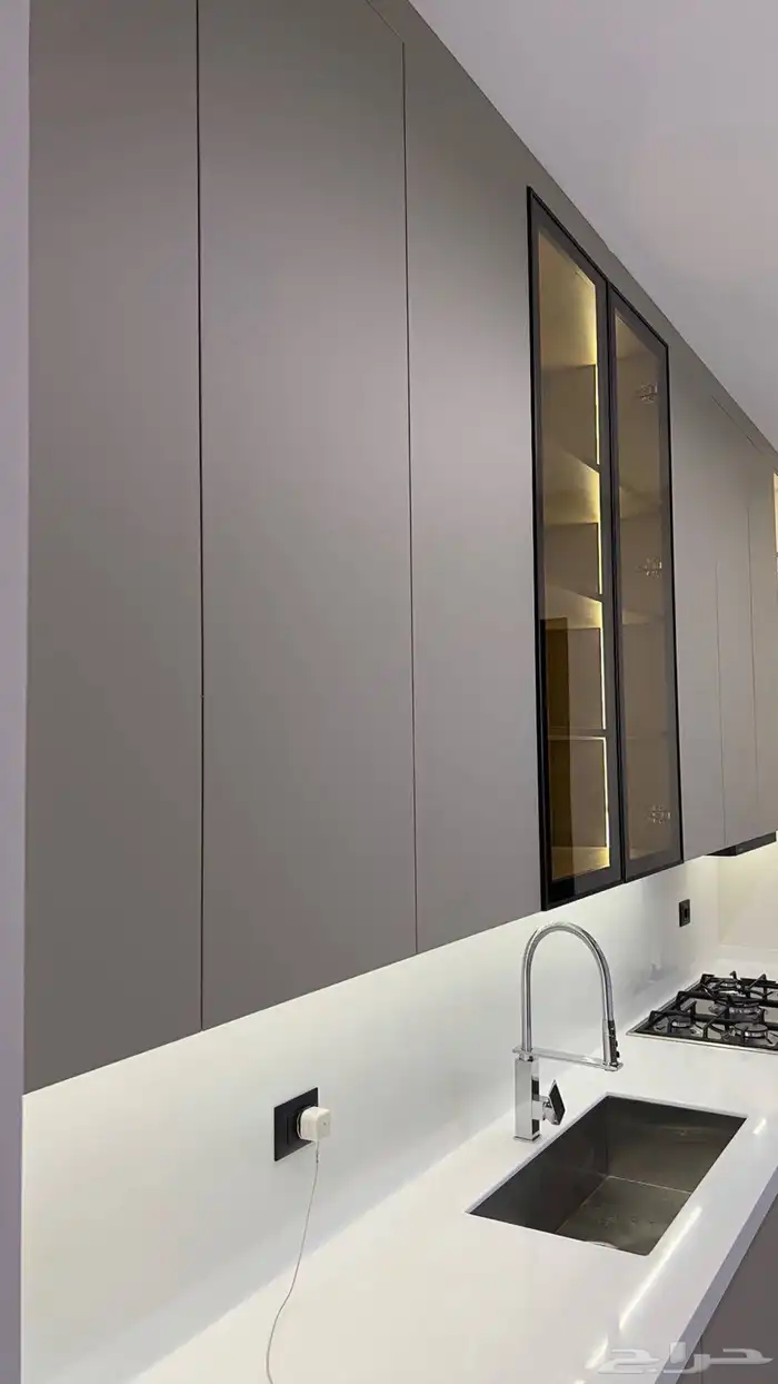 مطابخ مودرن كلاسيك 2025 10