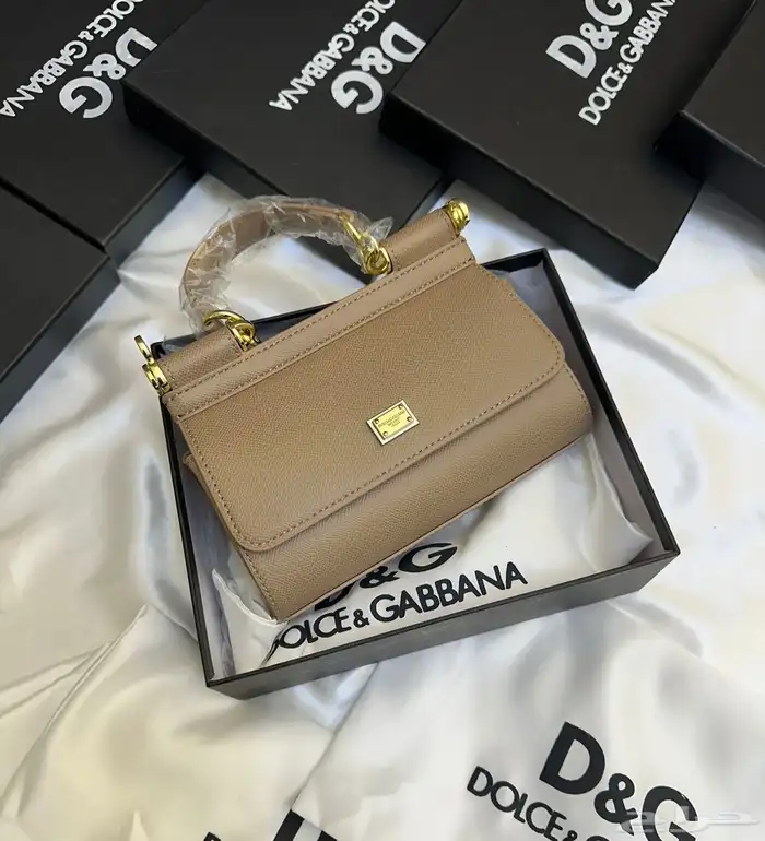 شنط دولتشي اند غابانا نسائيه شامل التوصيل ودفع عند الاستلام 10