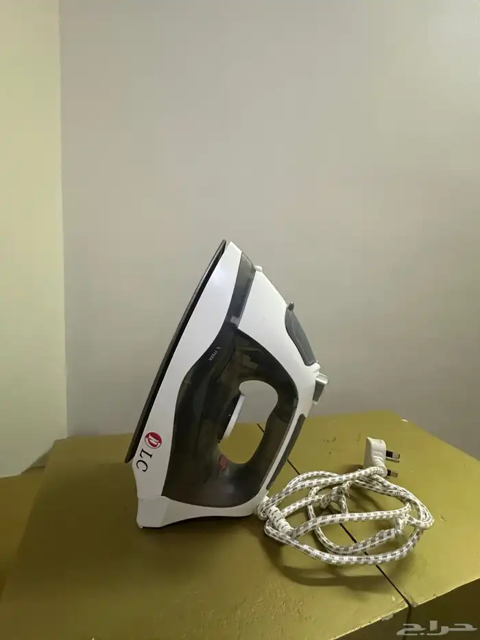 مكوة الملابس للبيع 0