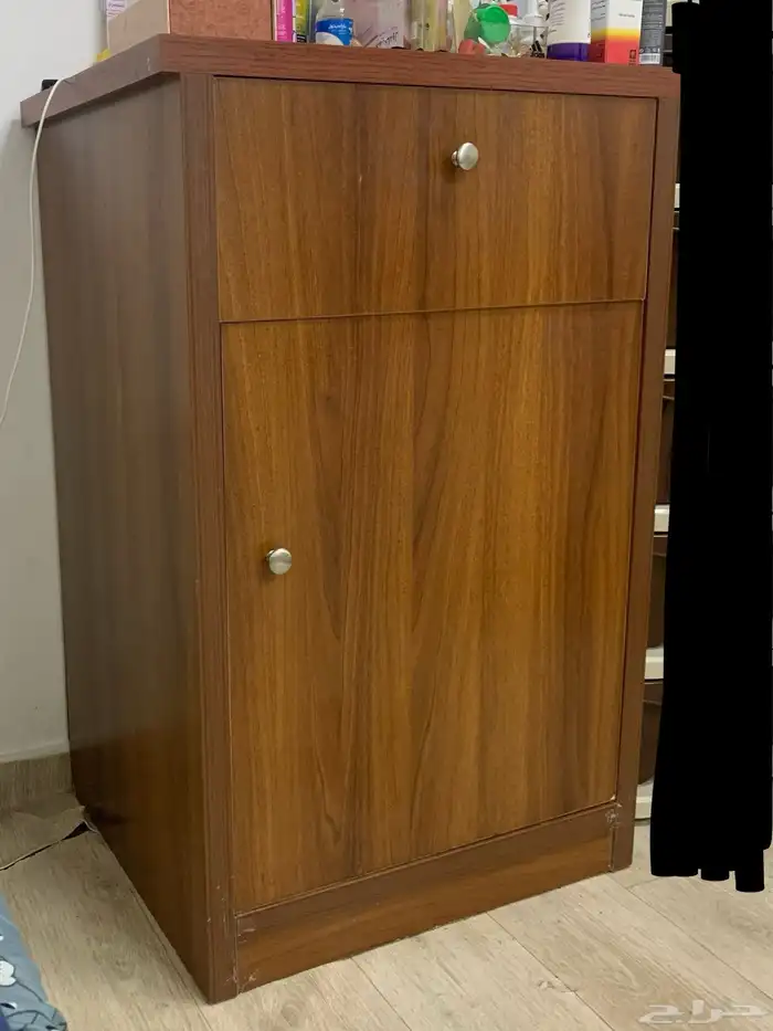 دولاب للبيع 0