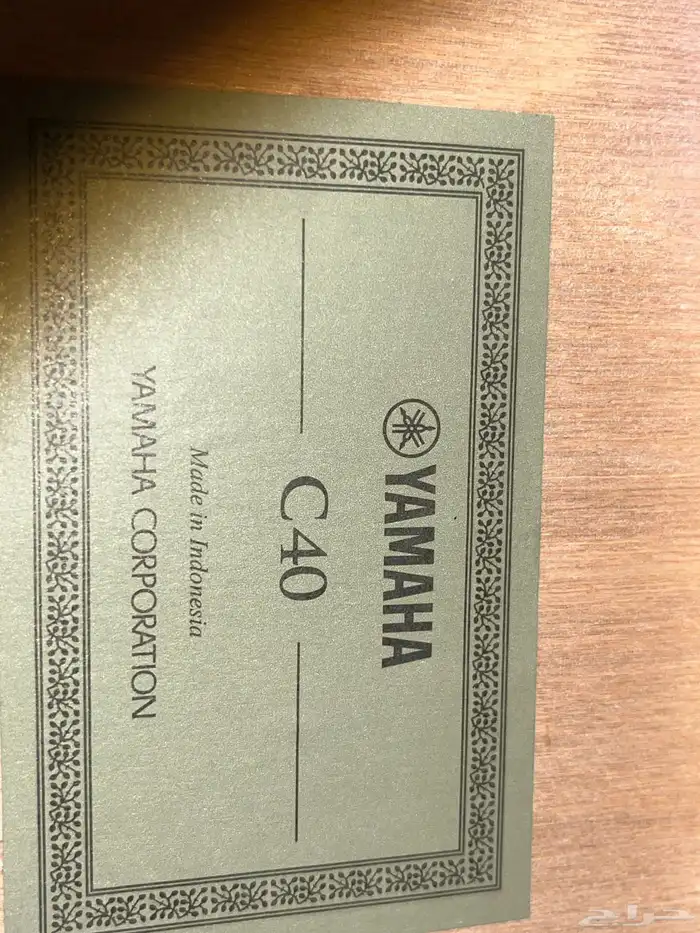 قيتار كلاسيك ياماها C40 اسود 4
