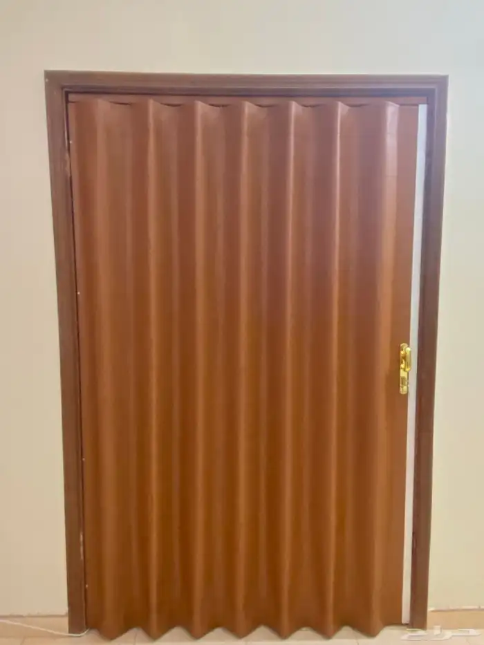 ابواب سحب أكورديون جلد وبيلاستيك 3