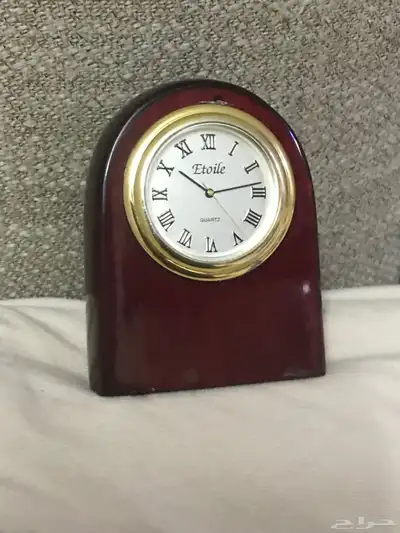 ساعة مكتبية 0