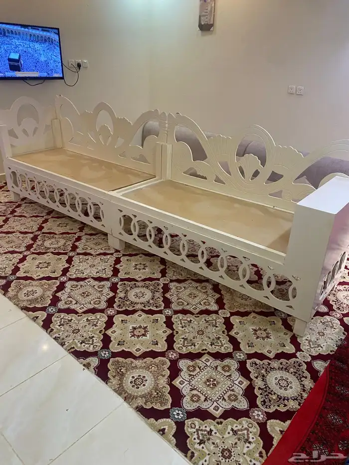 كراسي خشب طول مقاس 3متر و30 سم في عرض 70 1
