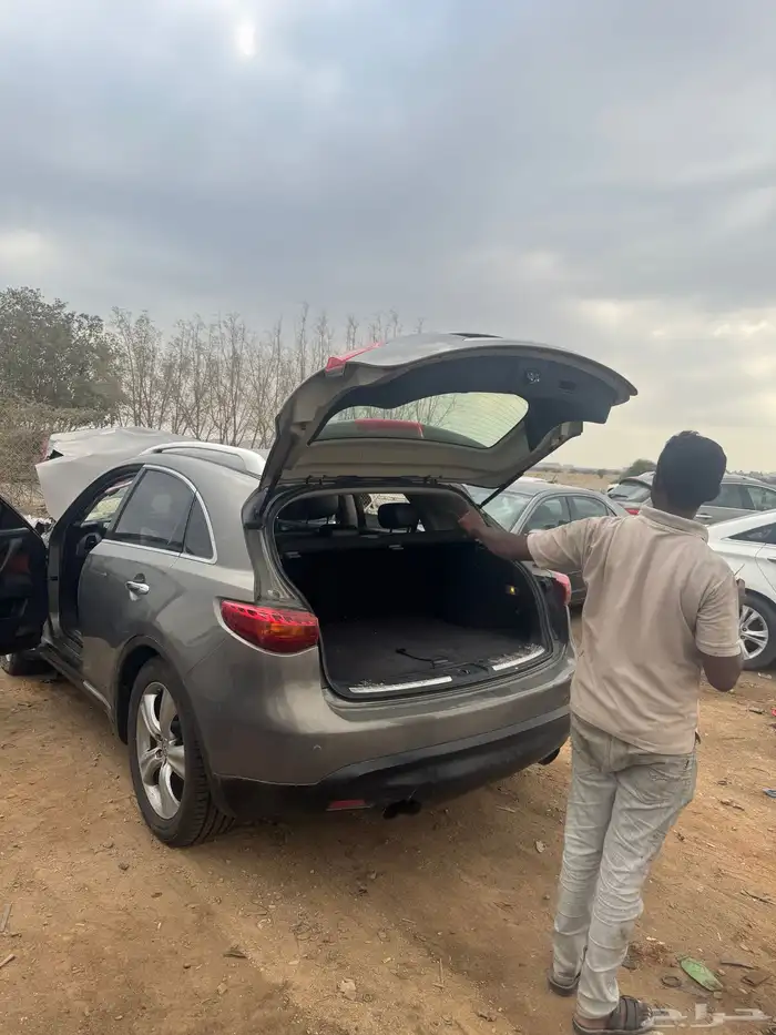 قطع غيار انفنتي اف اكس 35 تشليح 1