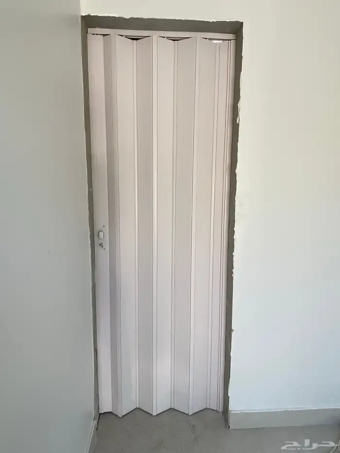 ابواب سحب أكورديون جلد وبيلاستيك 9