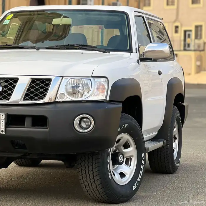 نيسان باترول GL فتك ربع 2016 ممشى قليل 5