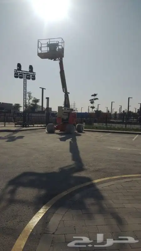 رافعه مقصيه للإيجار. كرينات. بوم تراك. رافعات عمال. 3