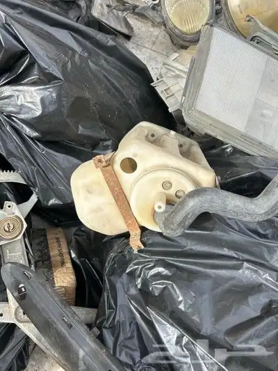 قطع مشكله لمرسيدس 8