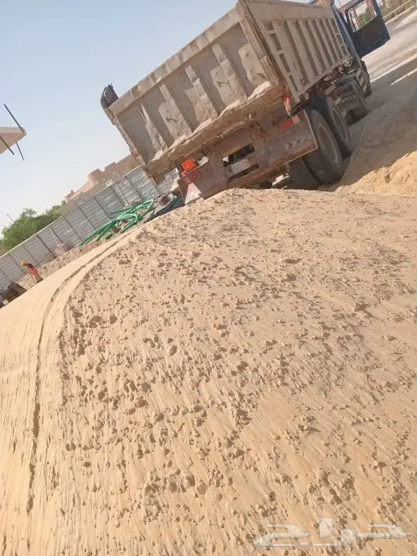 معدات ثقيله للايجار 22