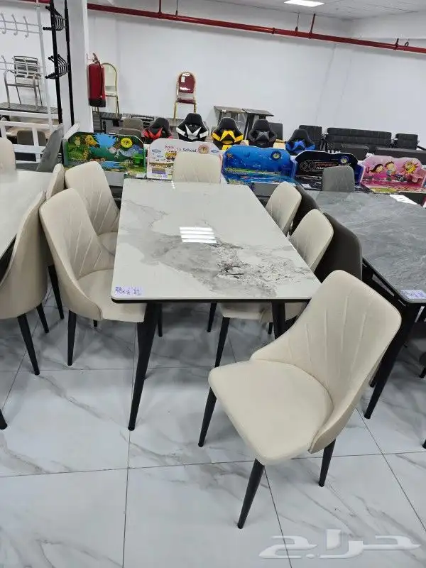 طاولات طعام ب اشكال جديده 3