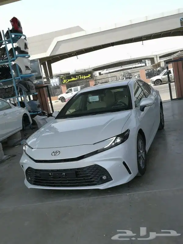 تويوتا كامري 2025 6