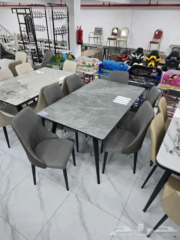 طاولات طعام ب اشكال جديده 0