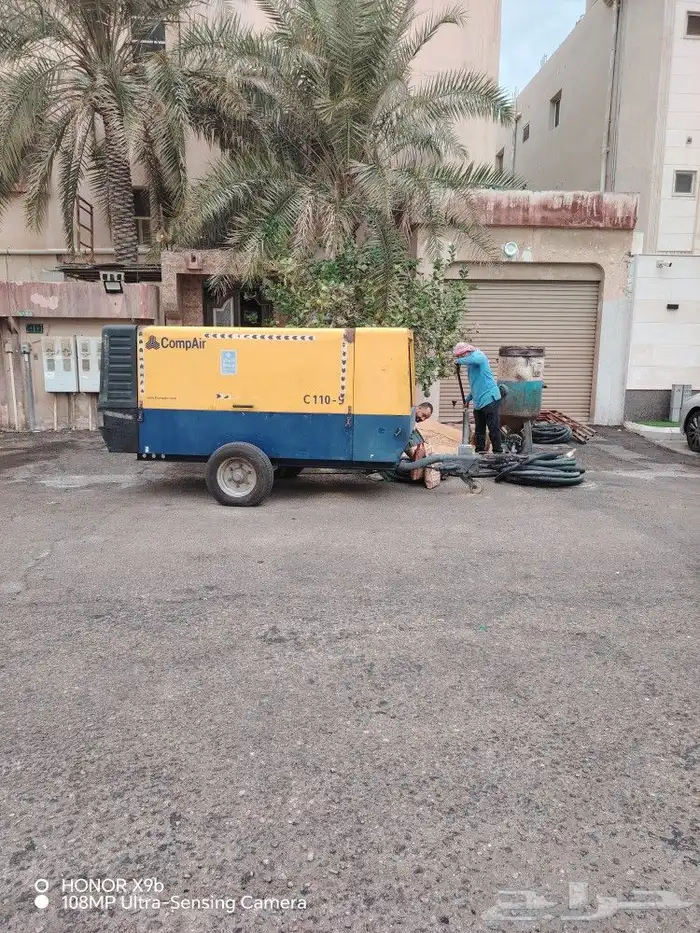 ازاله الاصباغ القديمه بالرمل صنفره حديد تخشين خرسانه 4