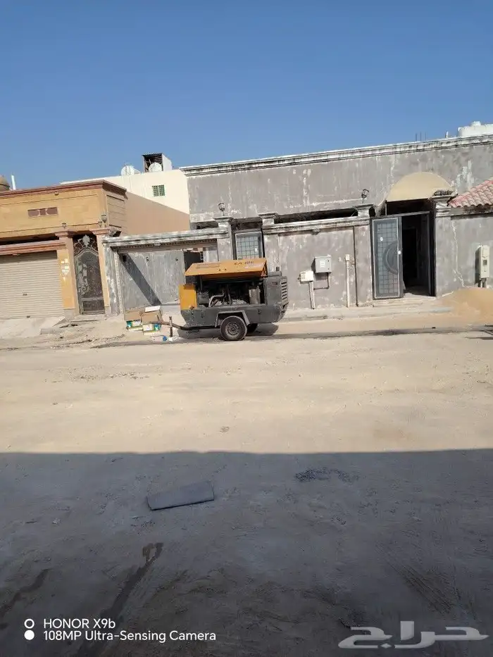 ازاله الاصباغ القديمه بالرمل صنفره حديد تخشين خرسانه 6